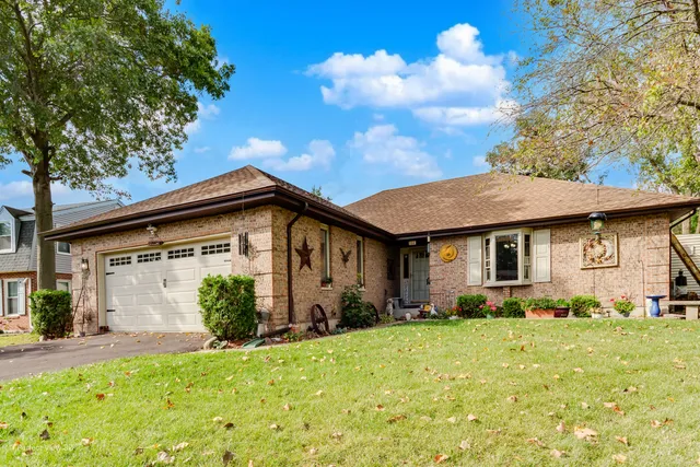 $399,900 | 2858 East Bending Creek Trail, Crete, IL 60417
