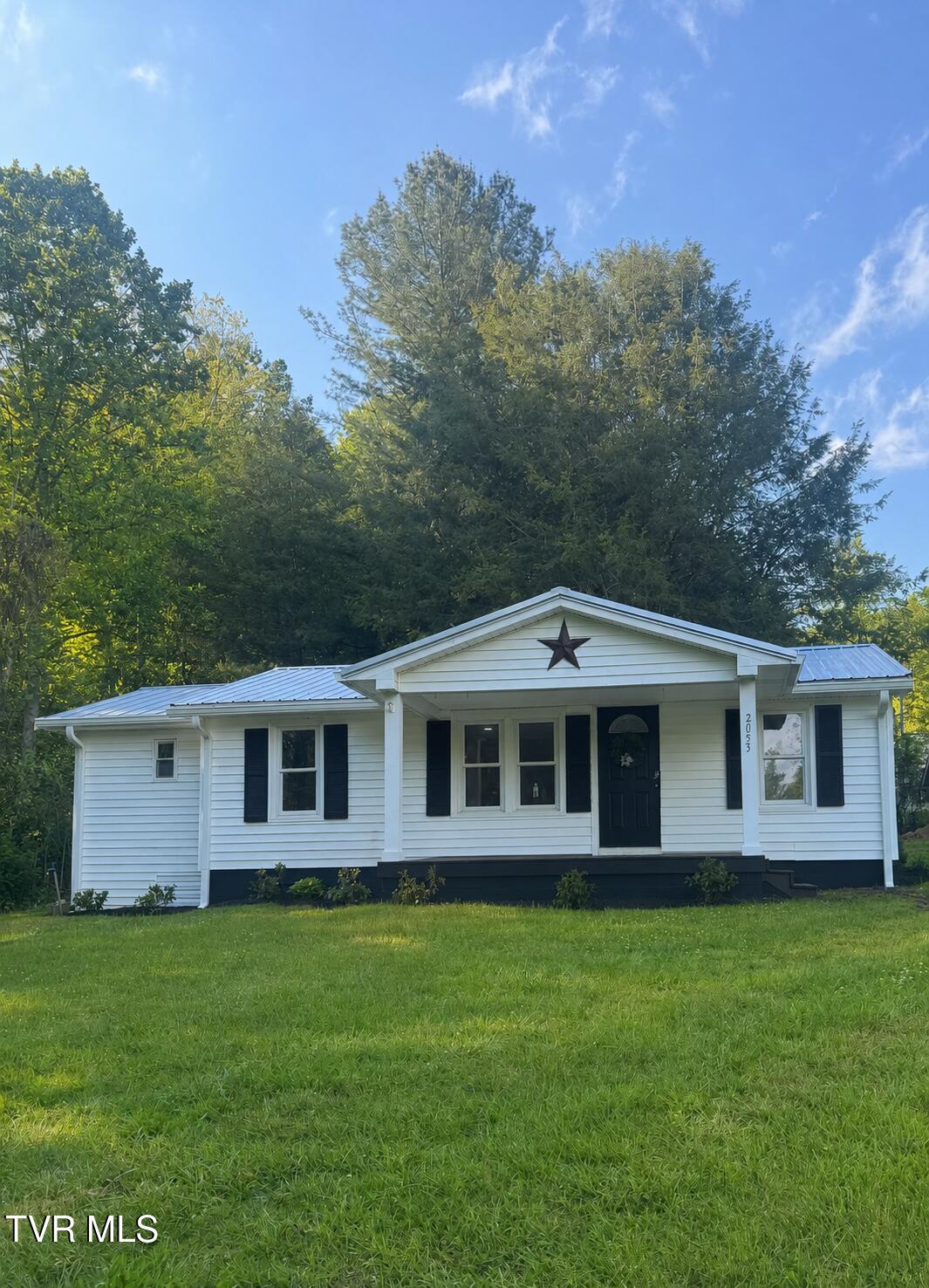 2053 Berry Branch