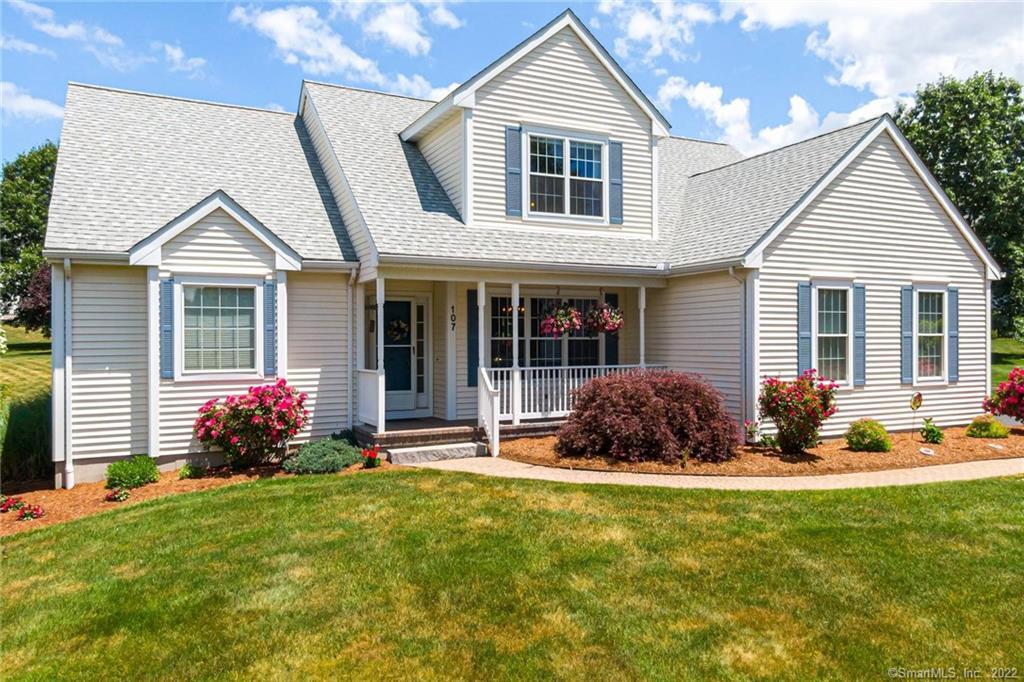 Welcome to 107 Talcott Ridge Road in the Chase Orchards Community of South Windsor, CT