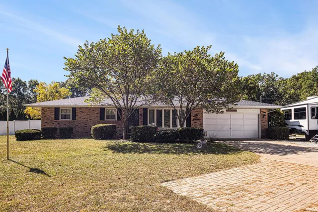 $315,000 | 10030 Dunn Road, Osceola, IN 46561