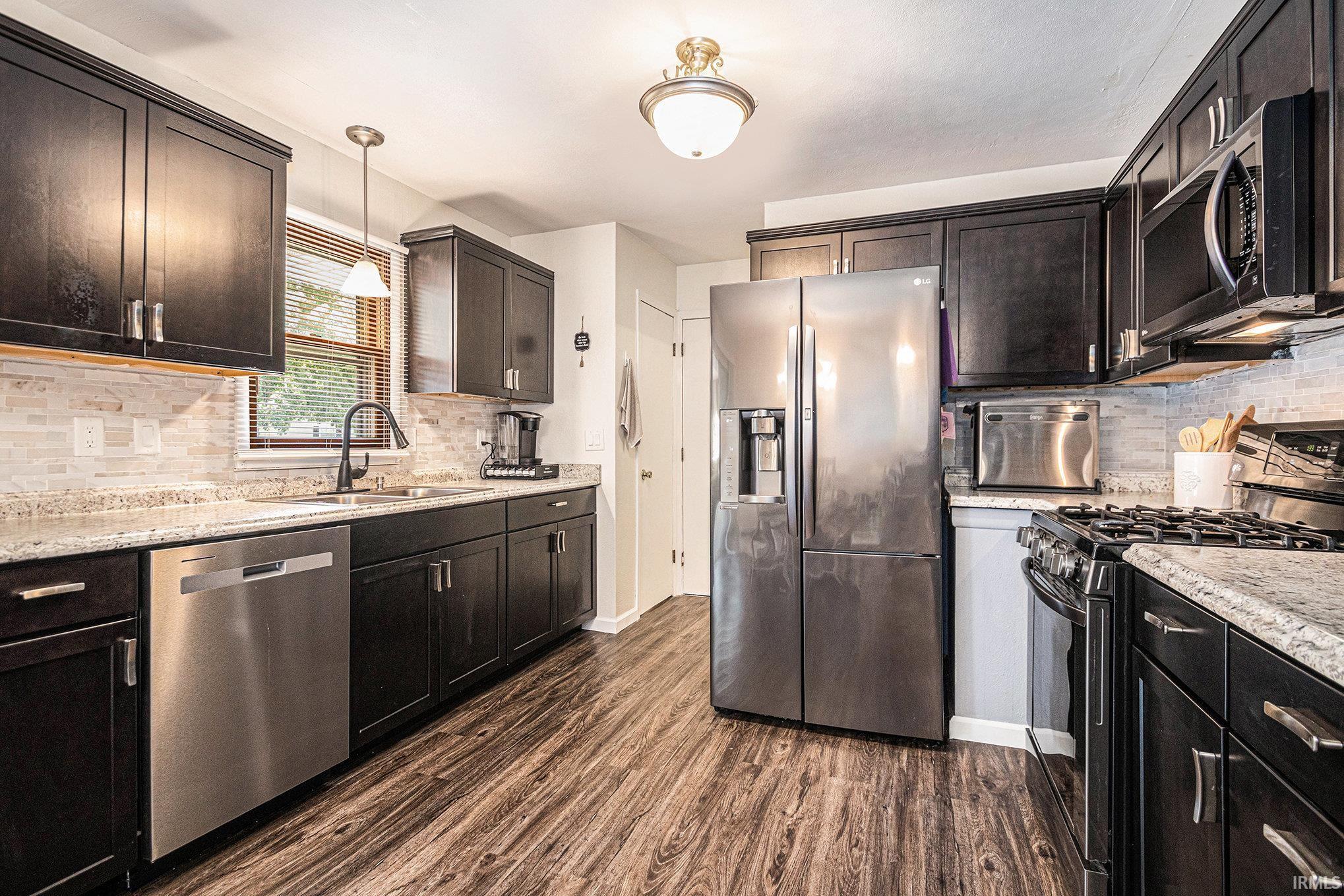 10030 Dunn Road Osceola, IN 46561 - Photo 5 of 28