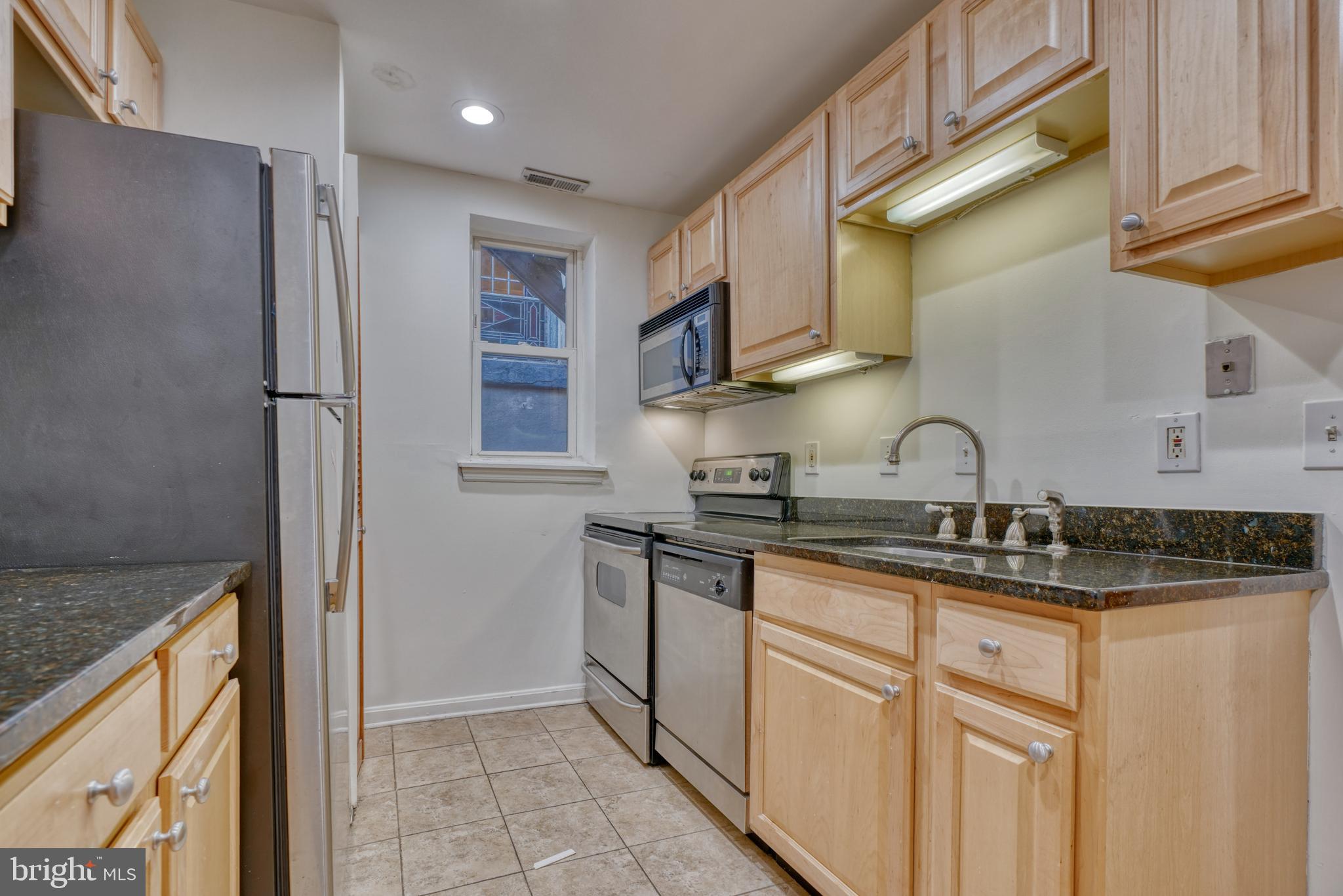 32 West Montgomery Street, Unit R9 Baltimore, MD 21230 - Photo 9 of 27 Gallery Image 9