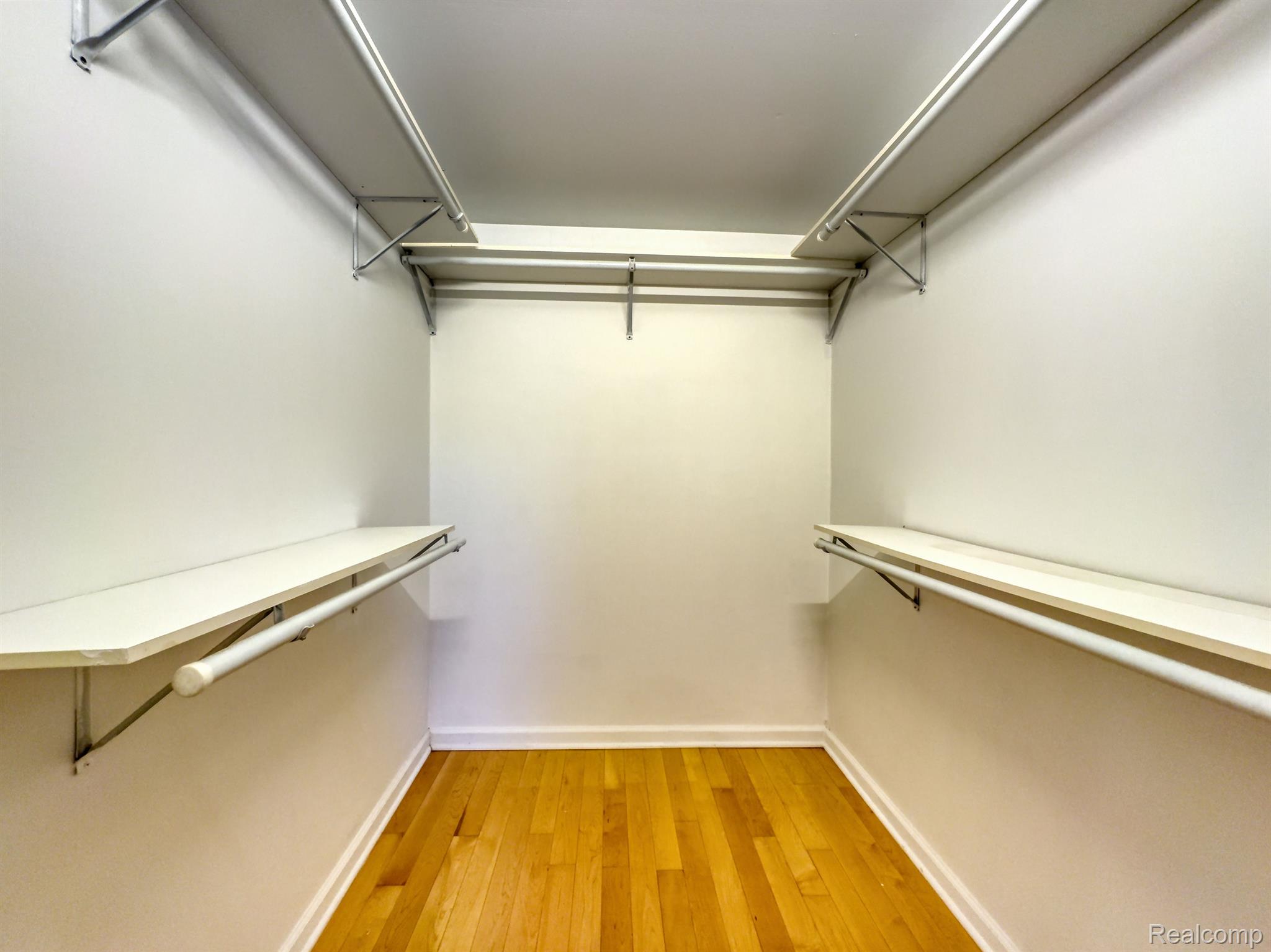 723 Foxhall Road Bloomfield Hills, MI 48304 - Photo 23 of 37 Gallery Image 23