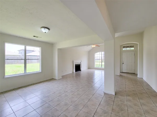 $1,950 | 3307 Pine Dust Lane, Spring, TX 77373