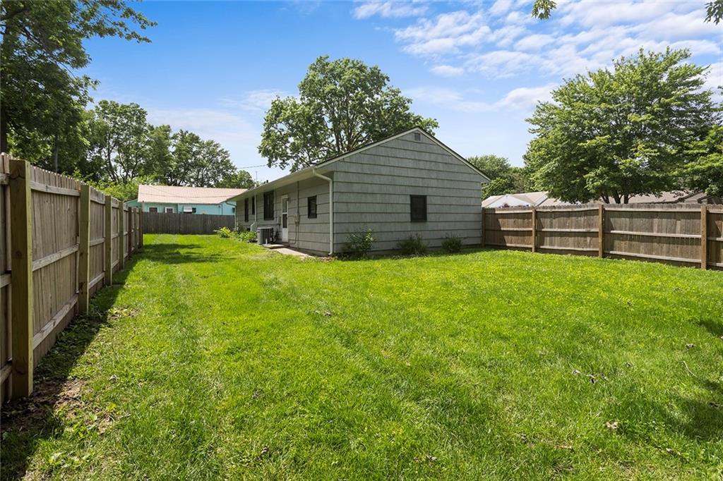 209 Northeast Maple Street Lee's Summit, MO 64063 - Photo 22 of 22