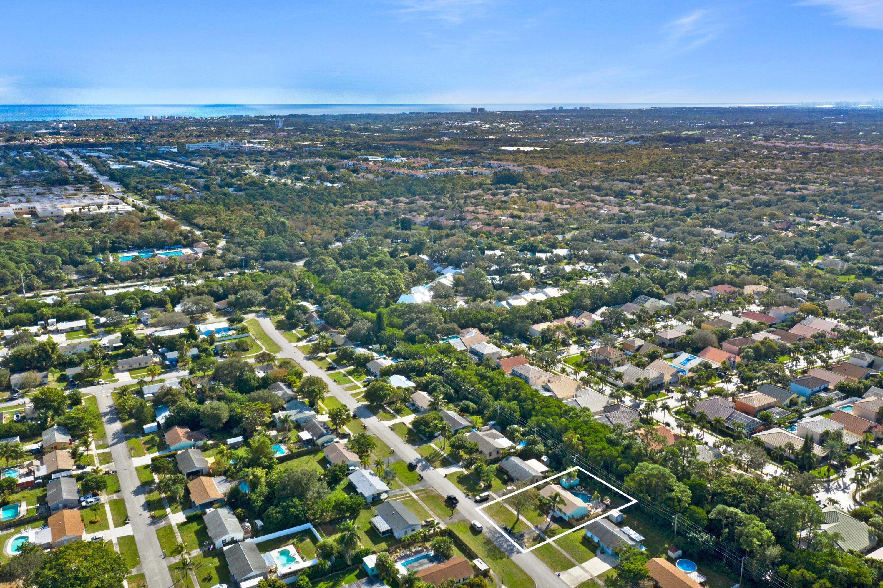 1012 Mohican Boulevard Jupiter, FL 33458 - Photo 11 of 33 DJI_0477-Edit.jpg-SMALL
