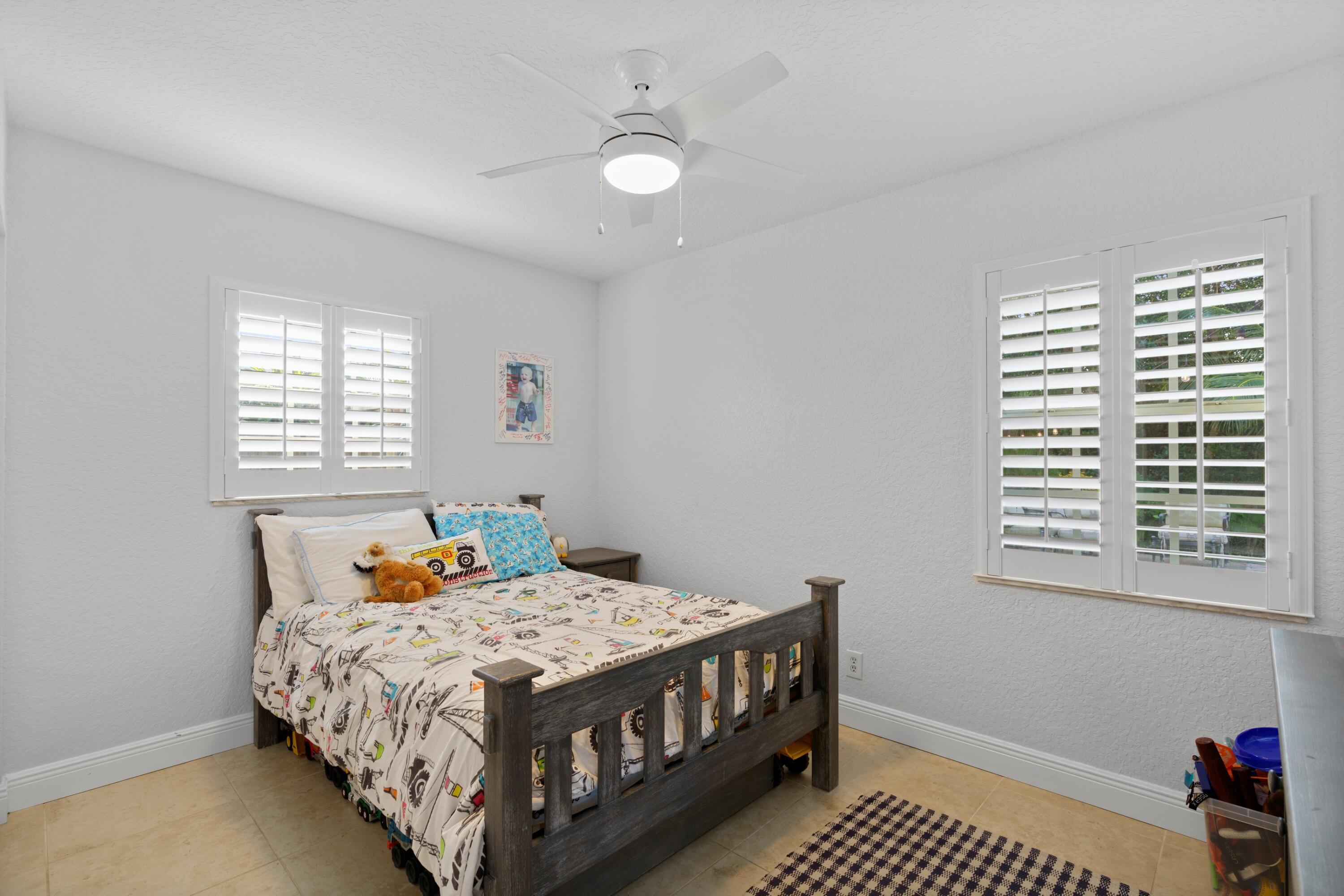 1012 Mohican Boulevard Jupiter, FL 33458 - Photo 18 of 33 DSC07298.jpg-SMALL