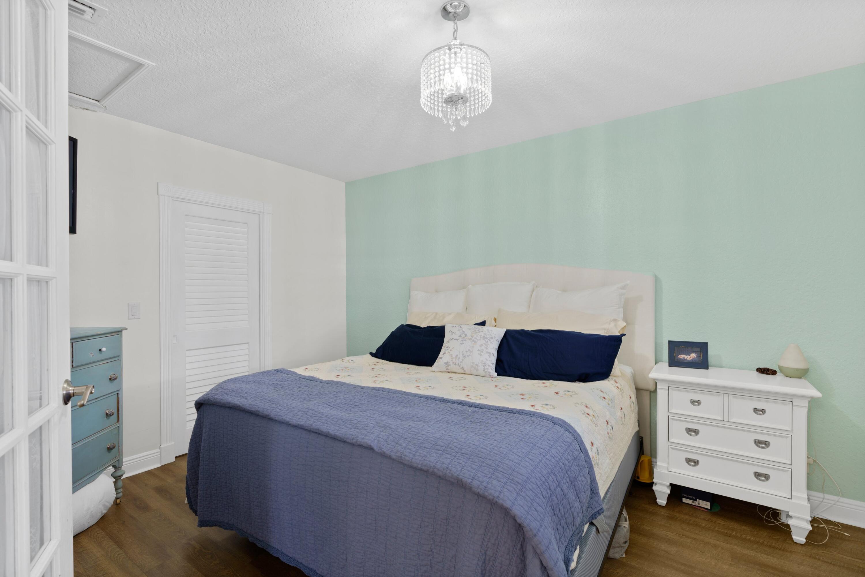 1012 Mohican Boulevard Jupiter, FL 33458 - Photo 22 of 33 DSC07328.jpg-SMALL