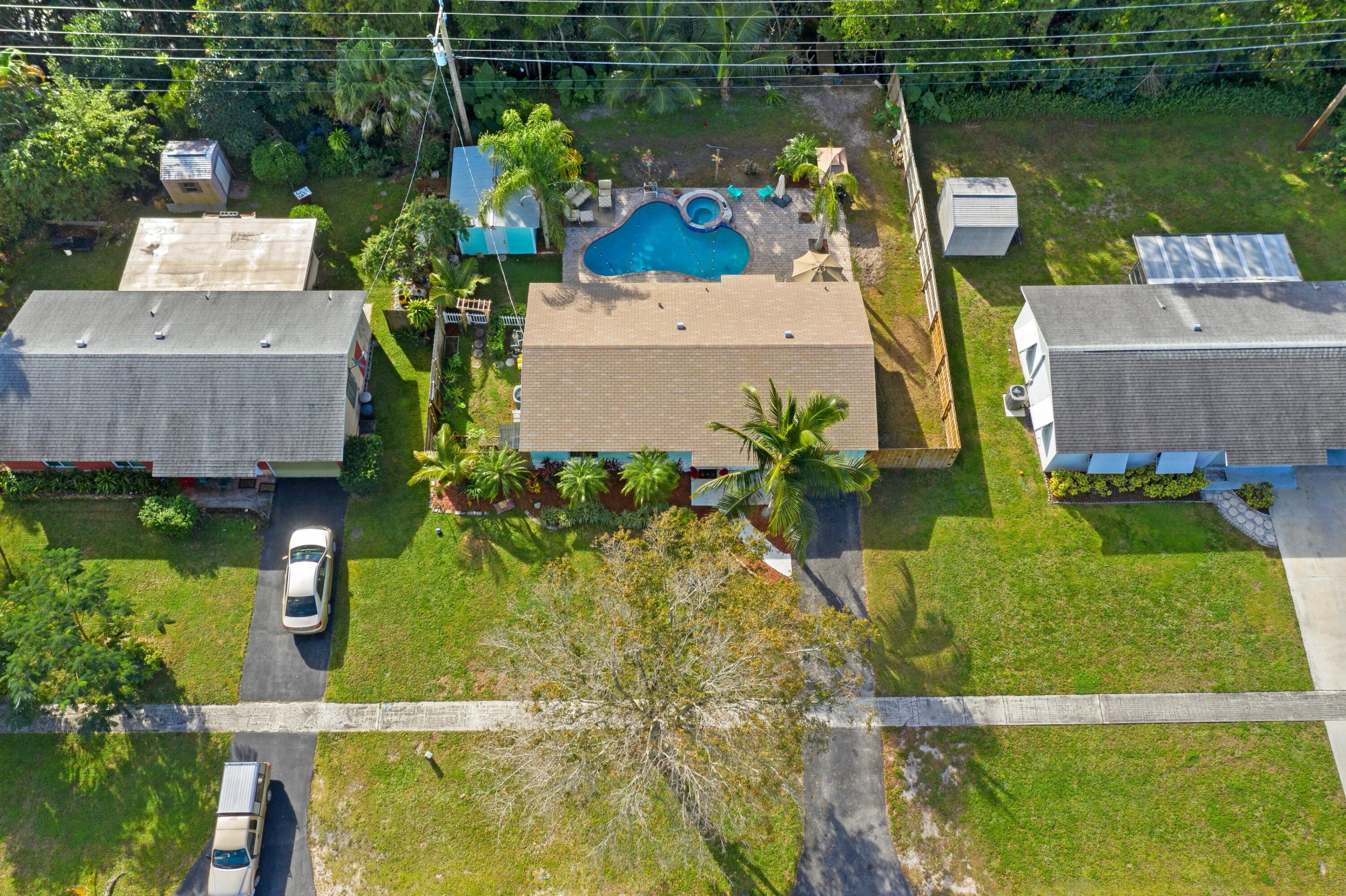 1012 Mohican Boulevard Jupiter, FL 33458 - Photo 28 of 33 DJI_0447.jpg-SMALL