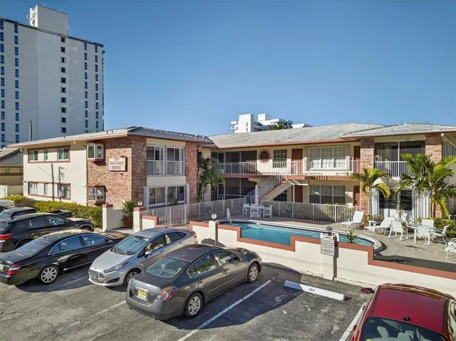 $1,700 | 3215 Northeast 15th Street, Unit 104, Pompano Beach, FL 33062