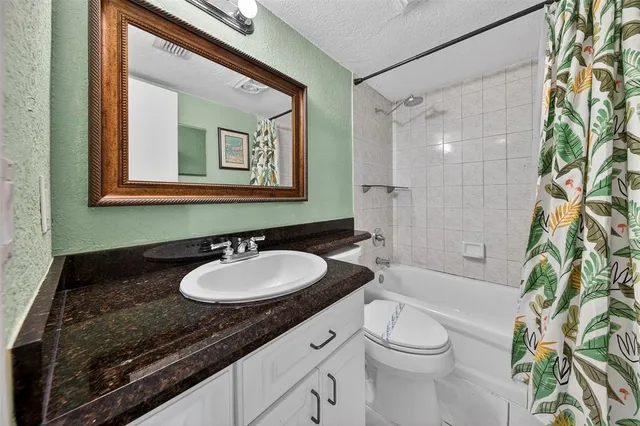 $1,700 | 3215 Northeast 15th Street, Unit 104, Pompano Beach, FL 33062