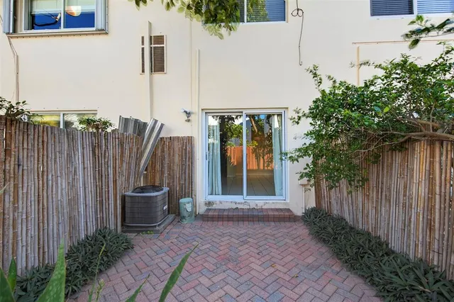 $1,700 | 3215 Northeast 15th Street, Unit 104, Pompano Beach, FL 33062