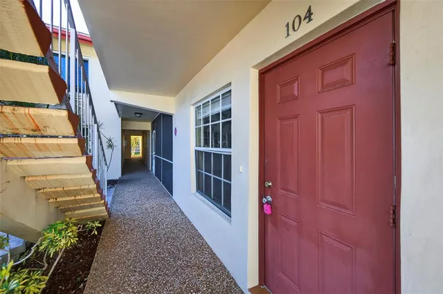 $1,700 | 3215 Northeast 15th Street, Unit 104, Pompano Beach, FL 33062