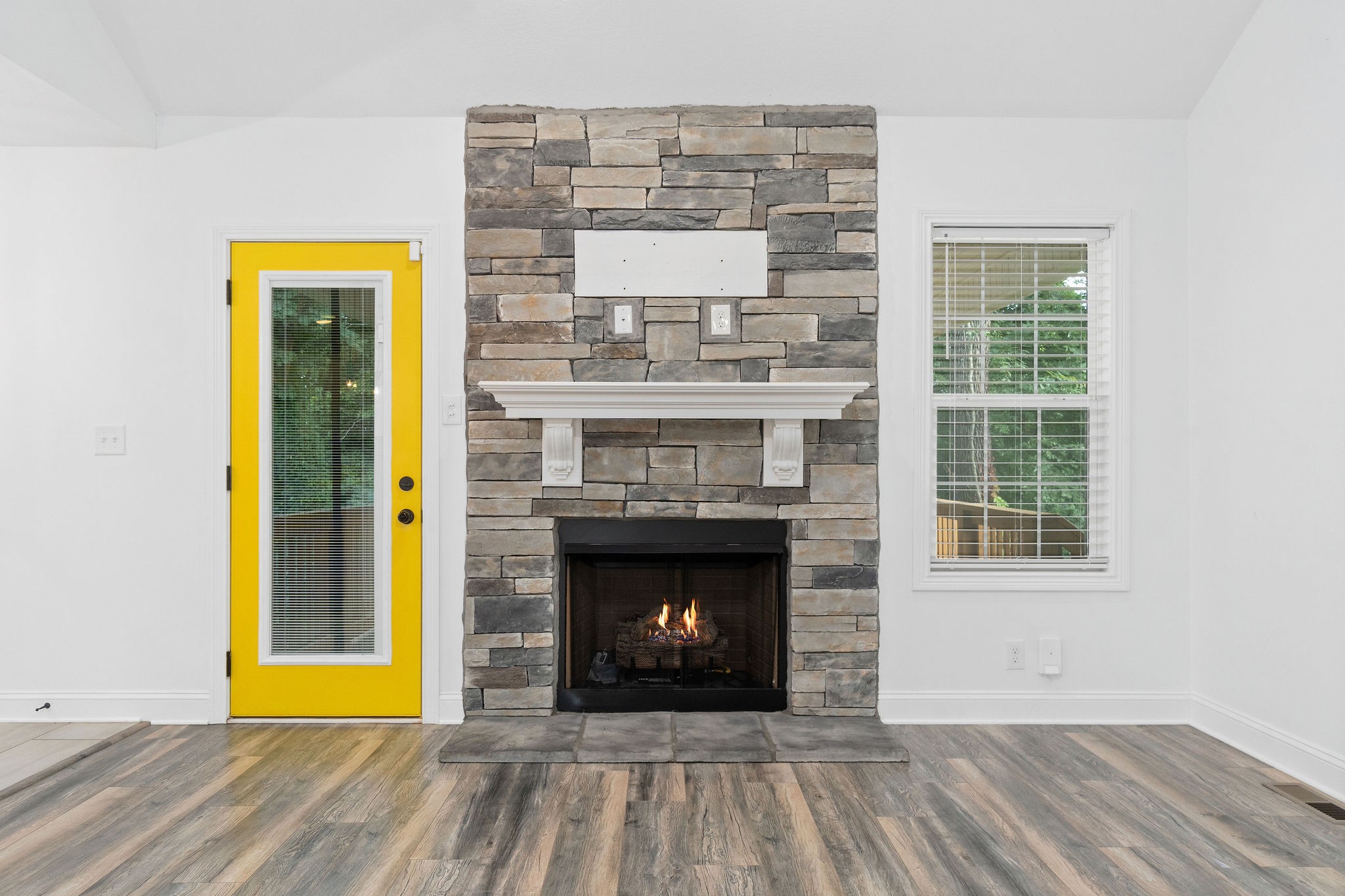 1840 Rains Road Clarksville, TN 37042 - Photo 8 of 32 Gallery Image 8
