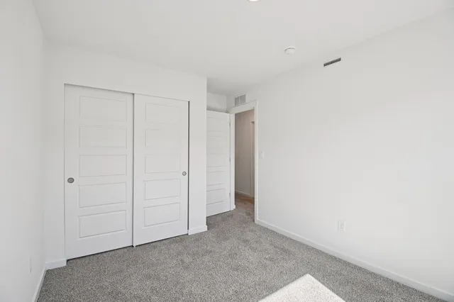 $312,990 | 905 Briar Gln Court, Hampshire, IL 60140