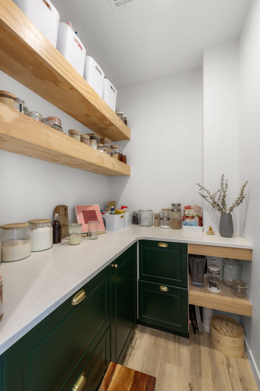 558 Del Mar Drive St. George, UT 84790 - Photo 59 of 74 apartment pantry, second level