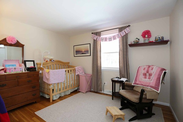 32 Ledgewood Road Framingham, MA 01701 - Photo 6 of 18 Gallery Image 6