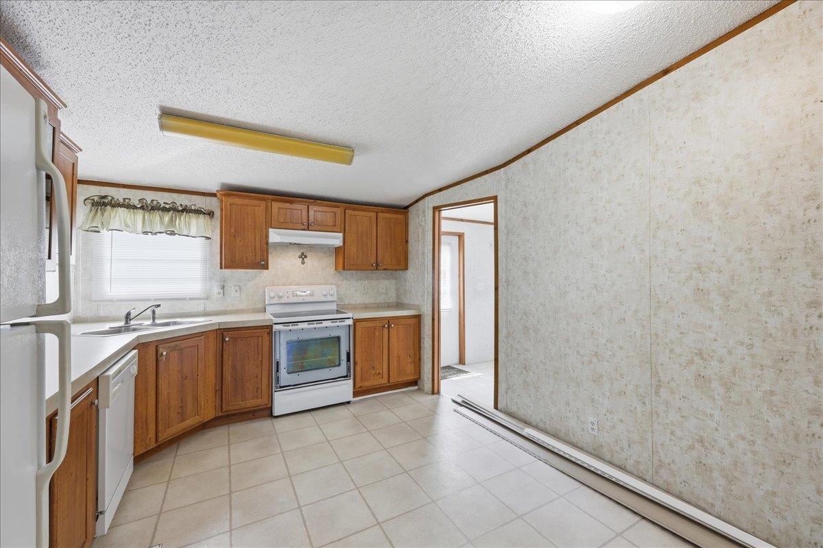 385 West Davis Loop Vidor, TX 77662 - Photo 12 of 28