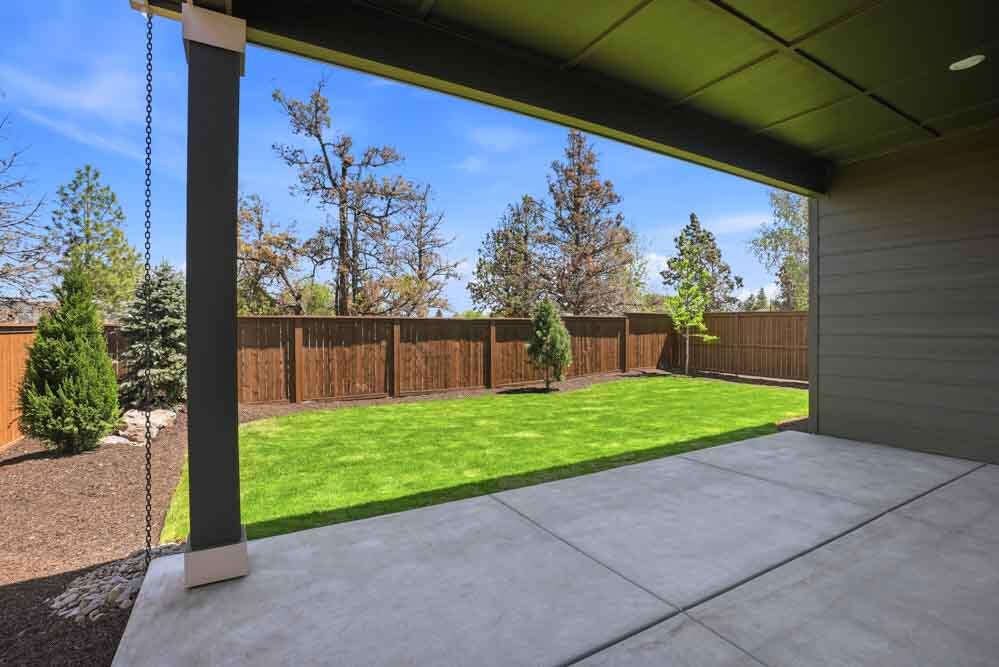 3715 Northeast Suchy Street Bend, OR 97701 - Photo 8 of 48