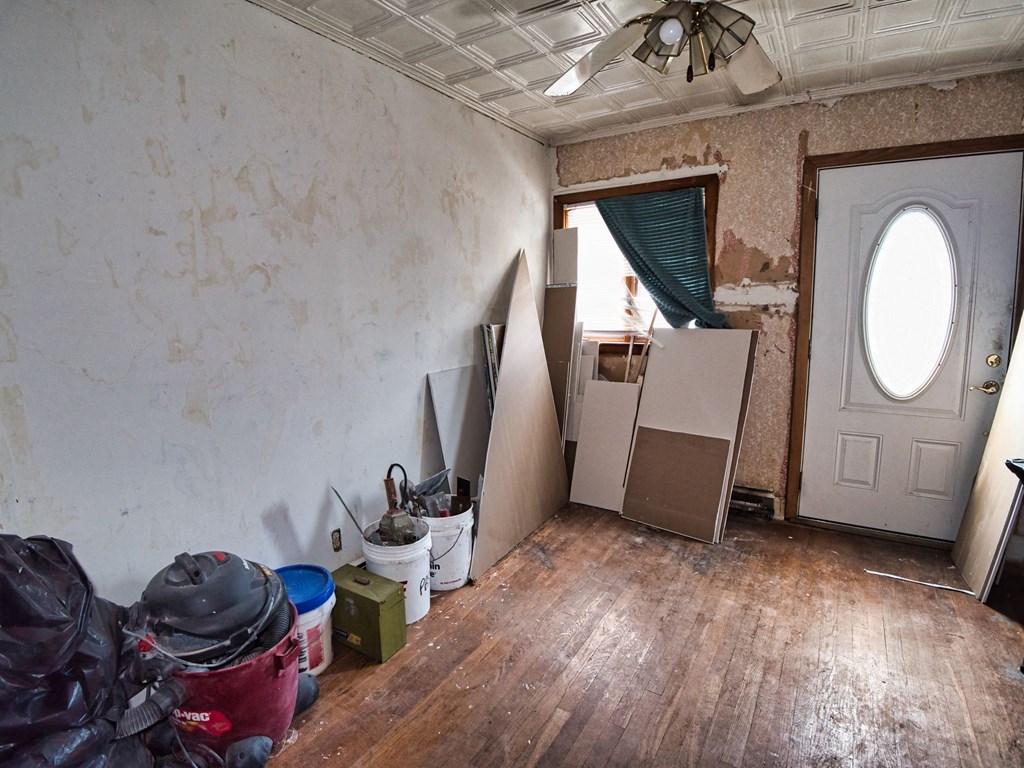 208-210 John Street Fall River, MA 02721 - Photo 4 of 18 Gallery Image 4