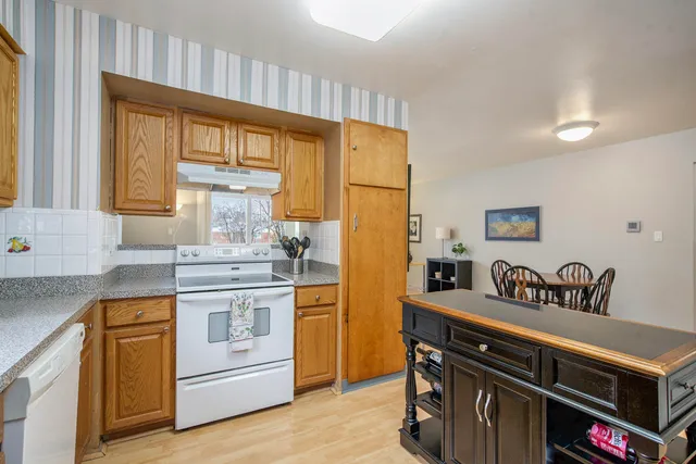 $484,000 | 2388 Nixon Road, Ann Arbor, MI 48105