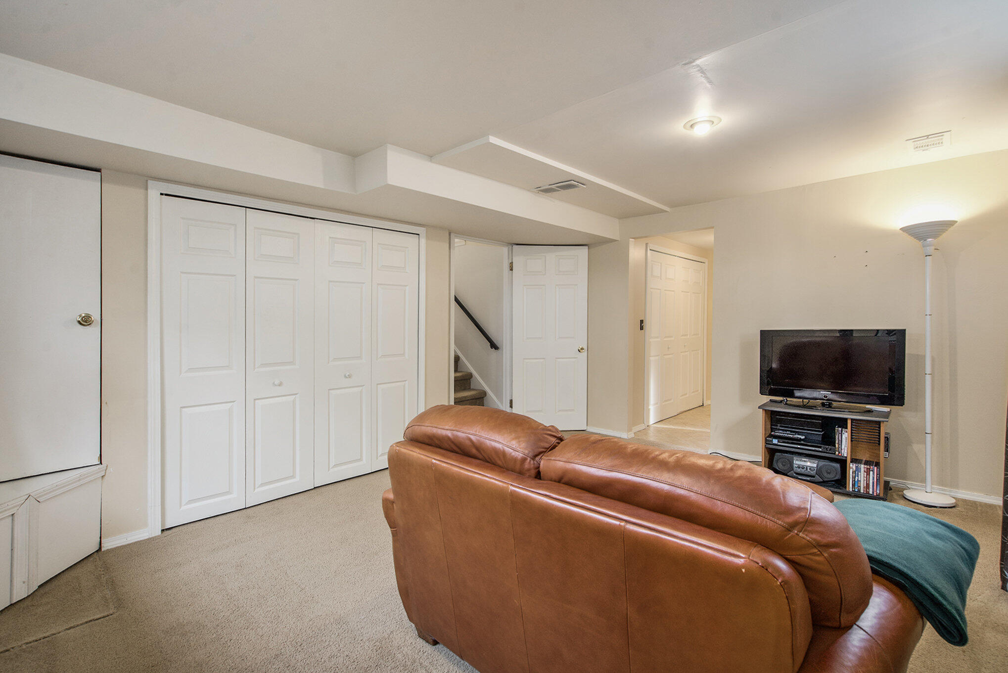 2388 Nixon Road Ann Arbor, MI 48105 - Photo 29 of 44 030_dsc08014_913