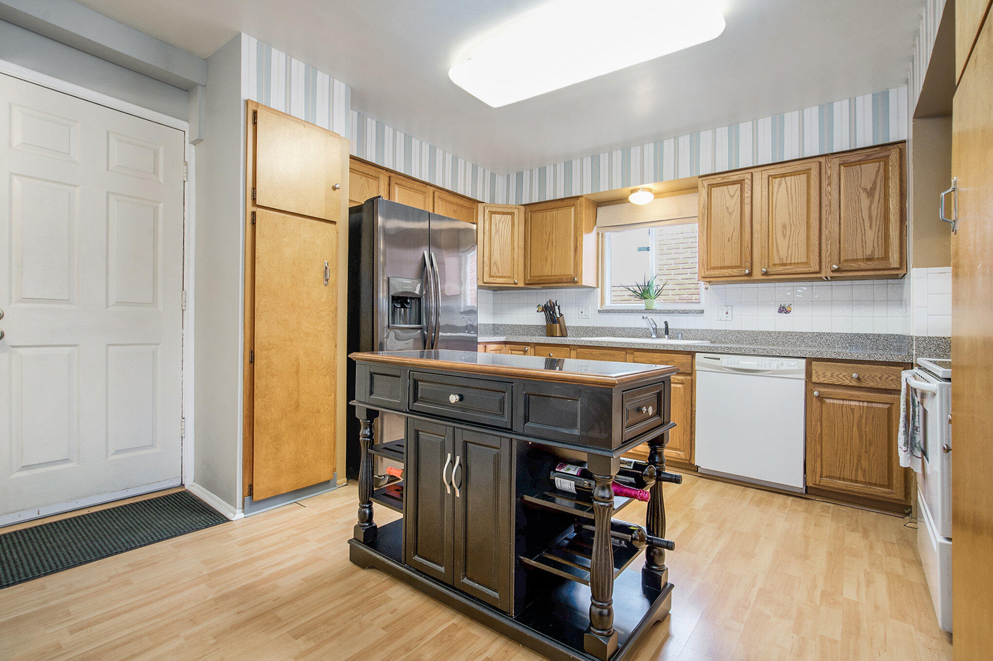 2388 Nixon Road Ann Arbor, MI 48105 - Photo 9 of 44 010_dsc07954_685