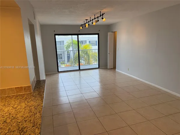$2,290 | 170 Cypress Club Drive, Unit 729, Pompano Beach, FL 33060