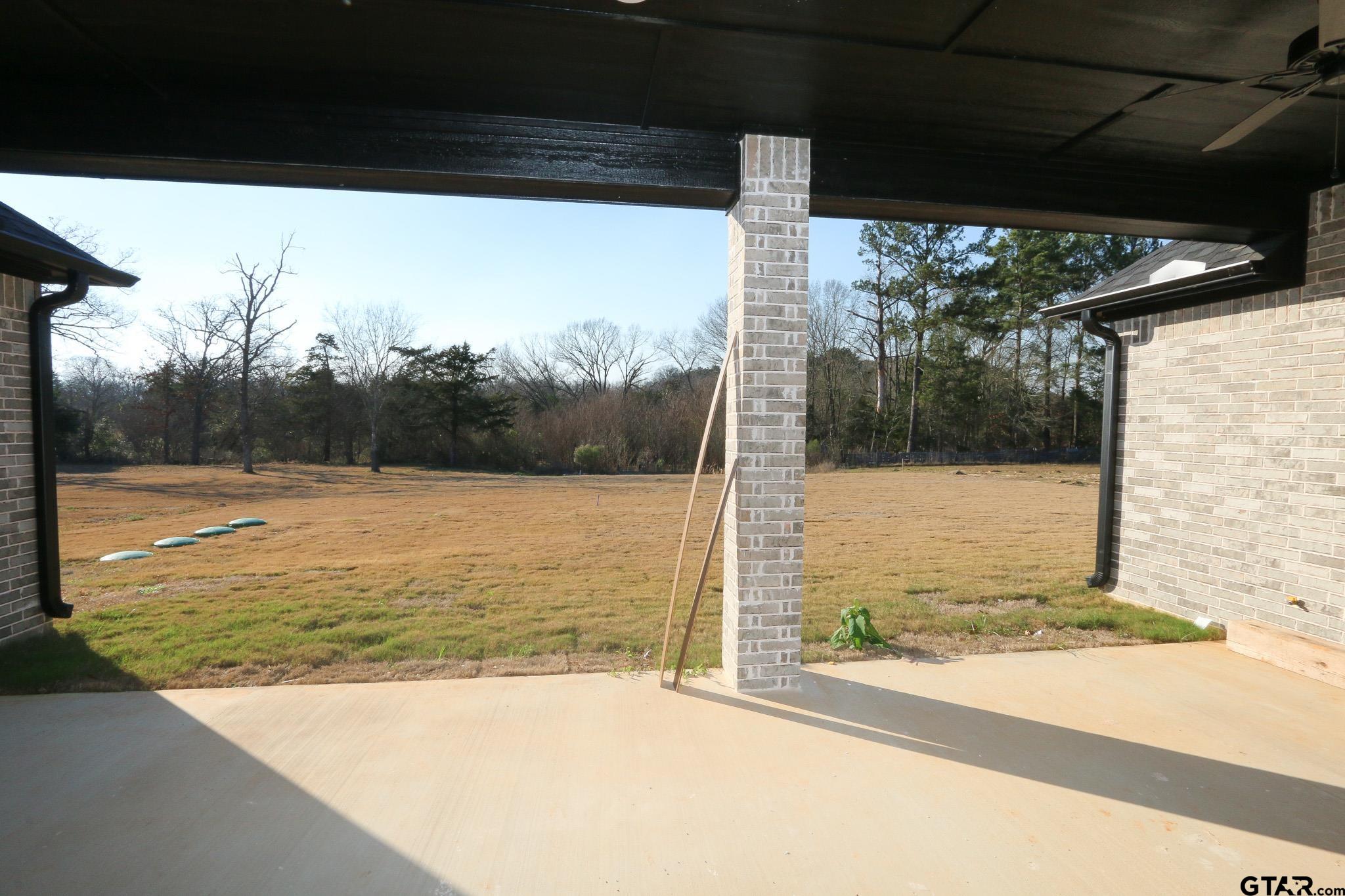 16527 Cooper Way Flint, TX 75762 - Photo 31 of 33 a view of a balcony with a ocean view