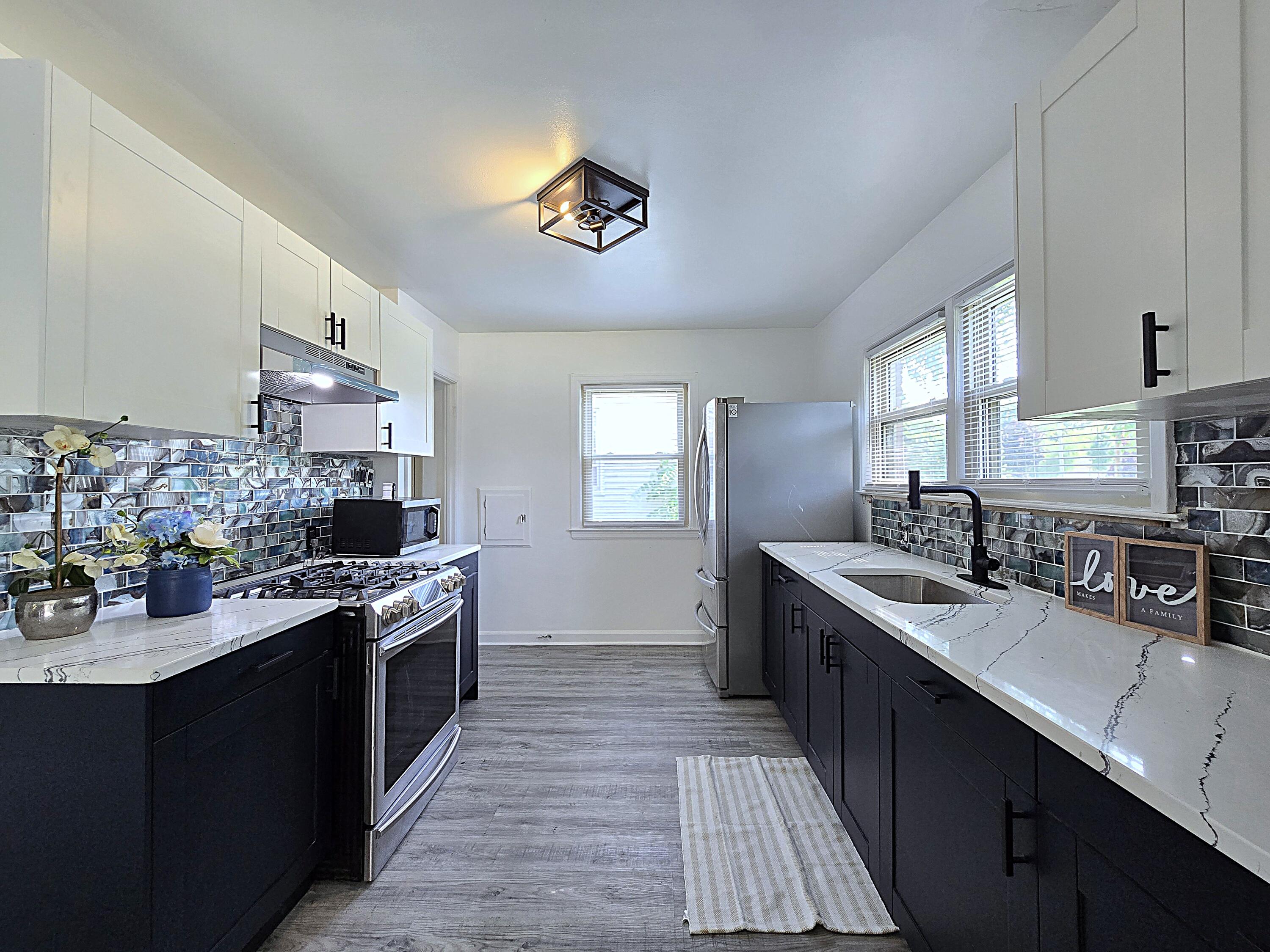 3334 North 92nd Street Milwaukee, WI 53222 - Photo 3 of 44 Updated Kitchen