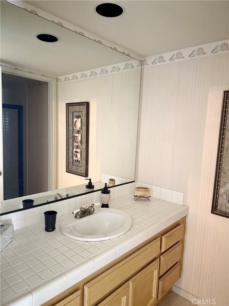 1035 Reliance Way Del Mar, CA 92014 - Photo 18 of 34