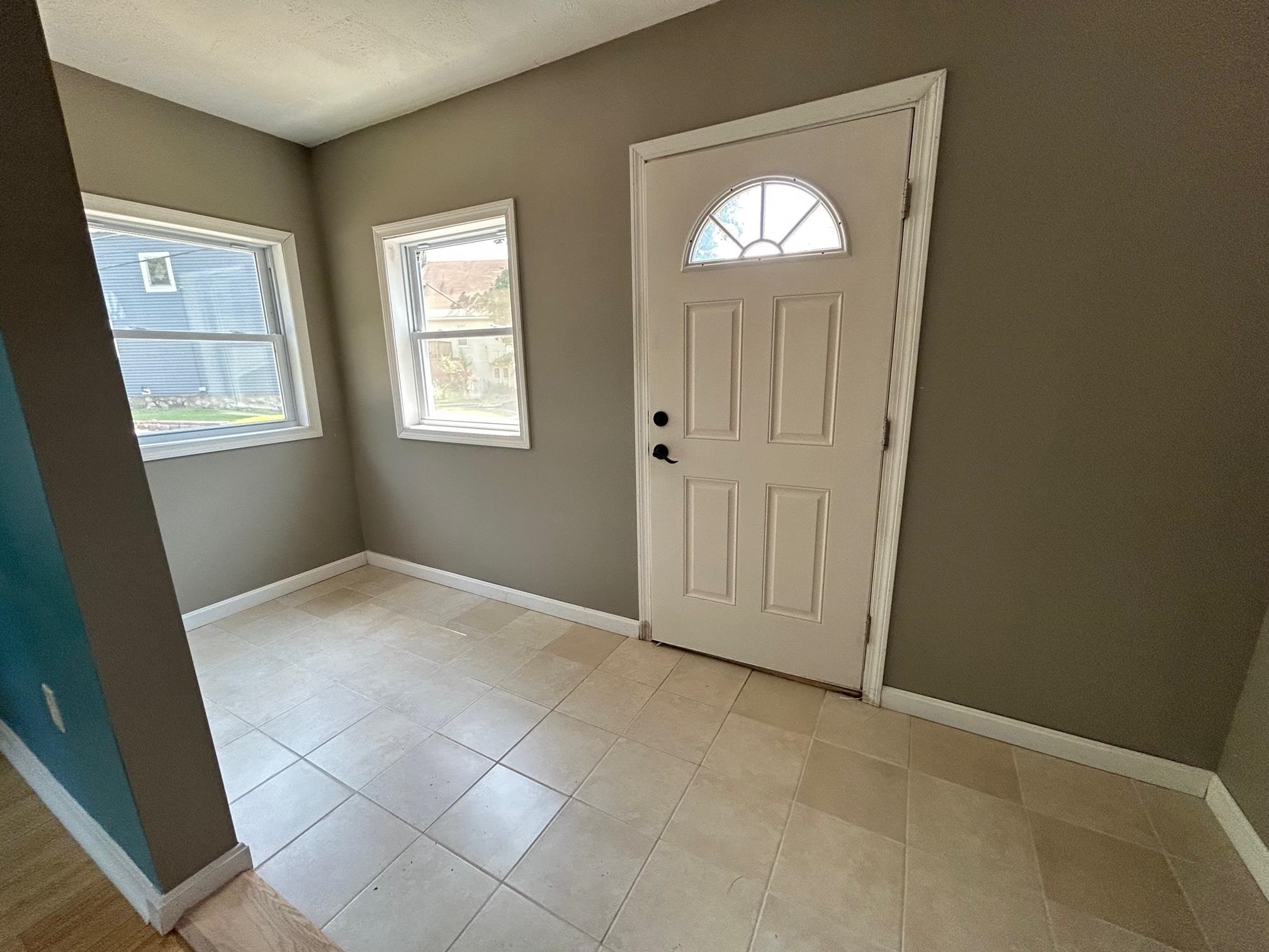 12 L Boyd Road Derry, NH 03038 - Photo 2 of 13 Gallery Image 2