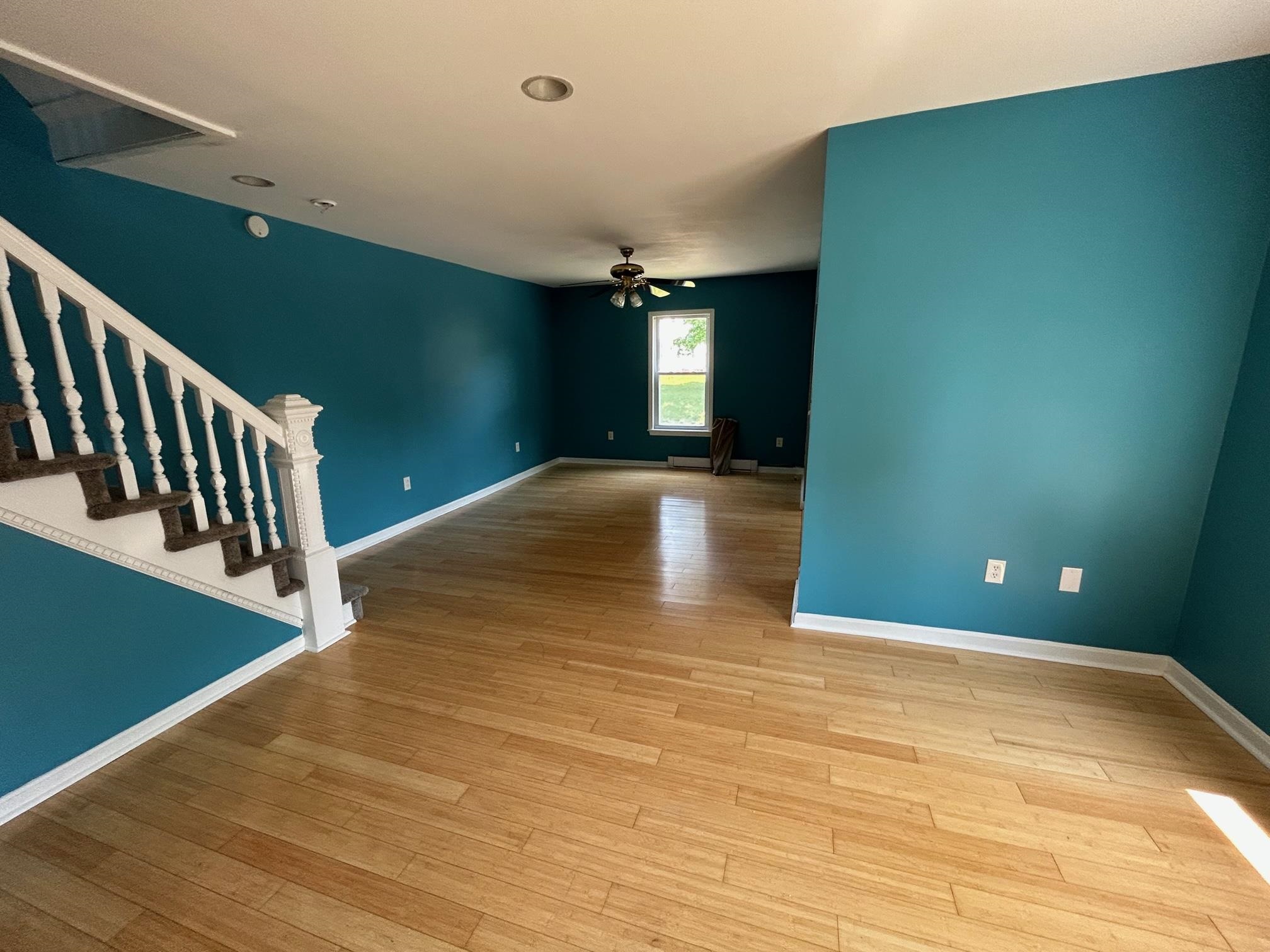12 L Boyd Road Derry, NH 03038 - Photo 4 of 13 Gallery Image 4
