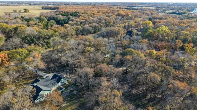 $720,000 | 126 Lakeview Trail, Mabank, TX 75147