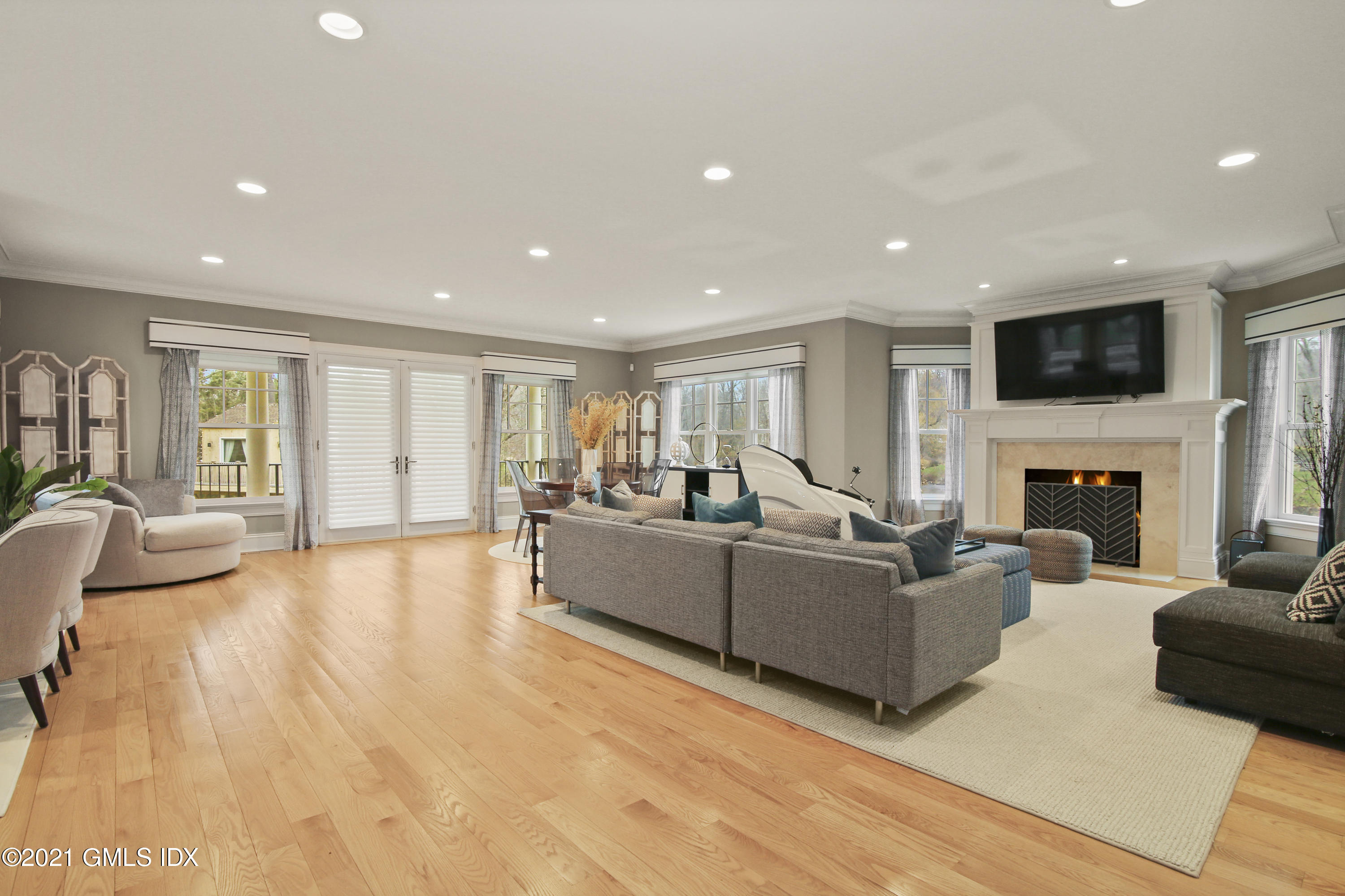 25 Beechcroft Road Greenwich, CT 06830 - Photo 8 of 12 25 Beechcroft Rd Greenwich CT-print-003-