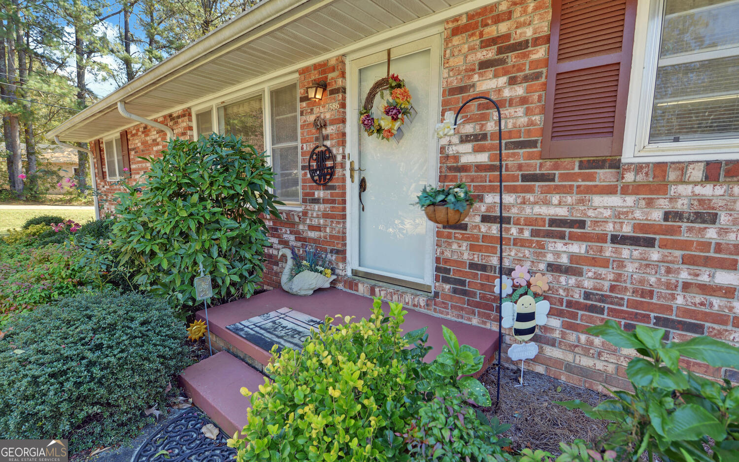 586 Collins Road Toccoa, GA 30577 - Photo 3 of 52