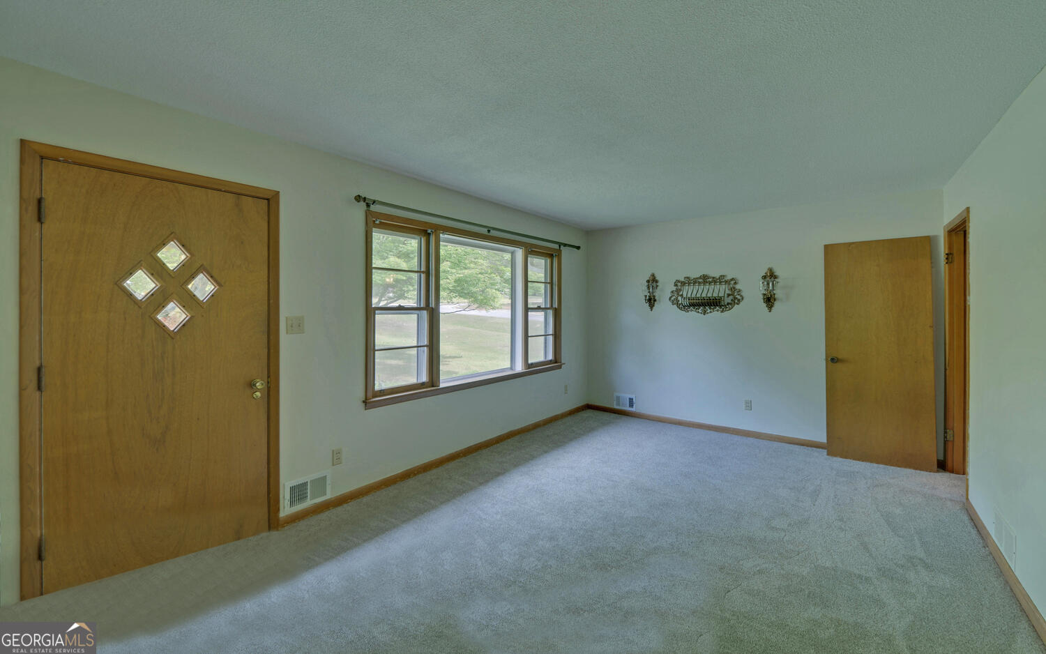 586 Collins Road Toccoa, GA 30577 - Photo 5 of 52