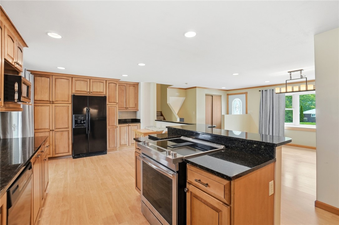 3711 Shakertown Road Beavercreek, OH 45430 - Photo 6 of 58 Gallery Image 6