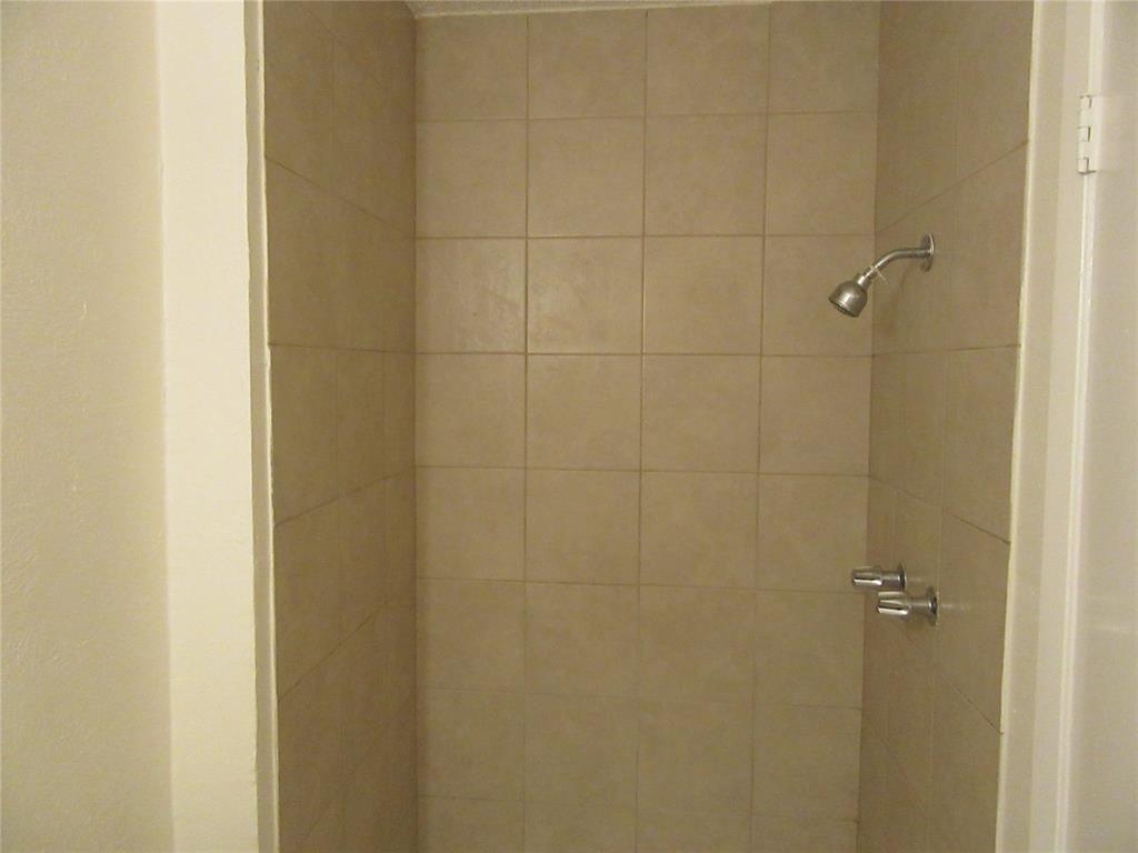 1336 Mill Stream Drive Dallas, TX 75232 - Photo 6 of 9