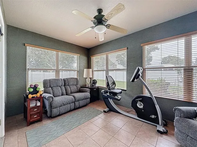 $414,900 | 204 Bentley Oaks Boulevard, Auburndale, FL 33823