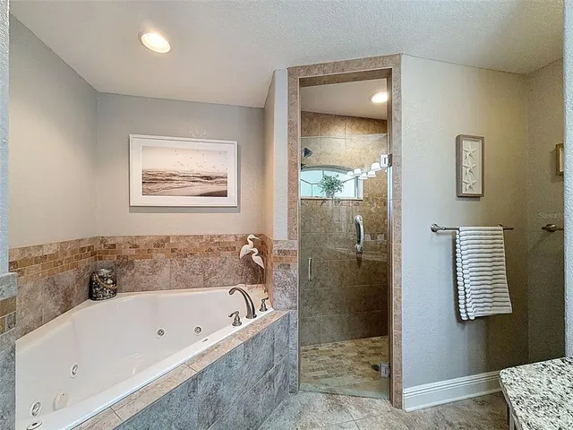 $414,900 | 204 Bentley Oaks Boulevard, Auburndale, FL 33823