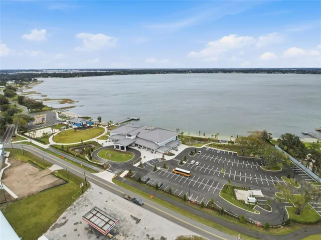 $414,900 | 204 Bentley Oaks Boulevard, Auburndale, FL 33823