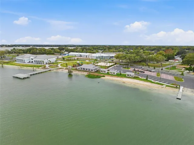 $414,900 | 204 Bentley Oaks Boulevard, Auburndale, FL 33823