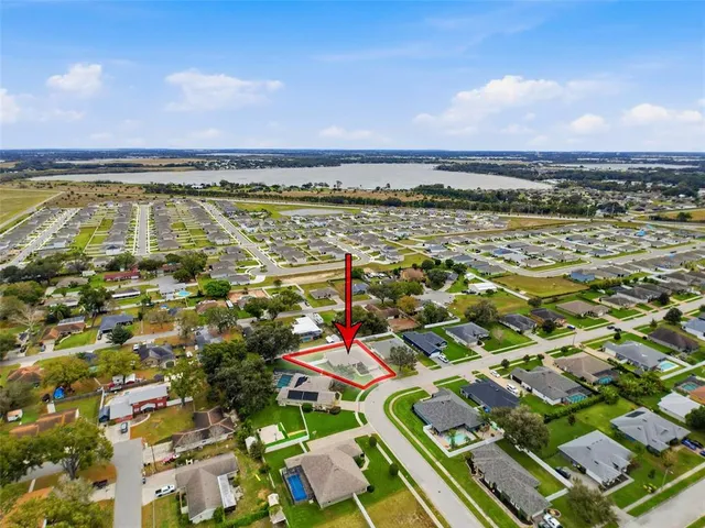 $414,900 | 204 Bentley Oaks Boulevard, Auburndale, FL 33823