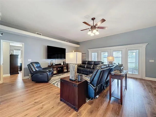 $414,900 | 204 Bentley Oaks Boulevard, Auburndale, FL 33823