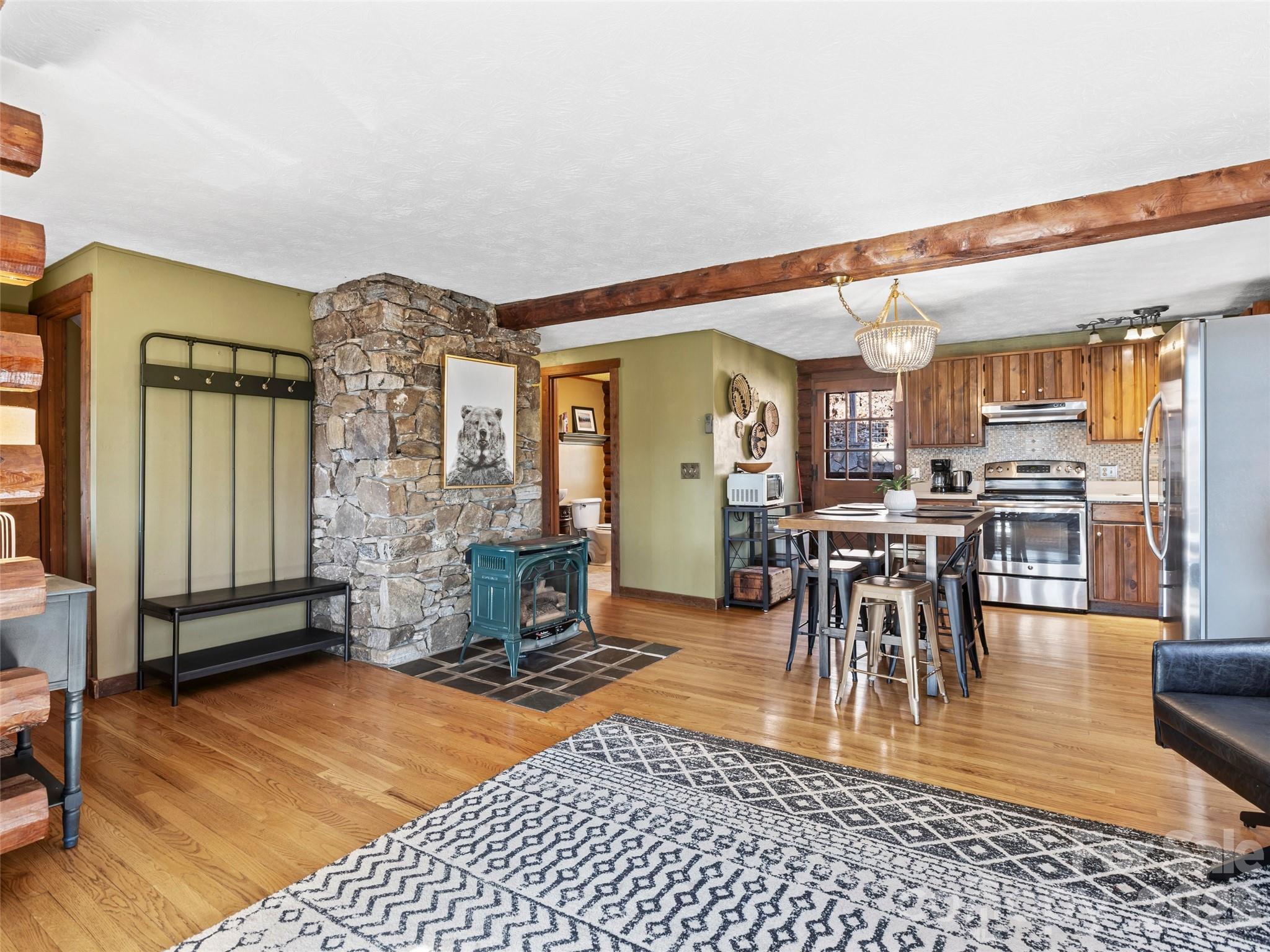 201 Liberty Road Waynesville, NC 28785 - Photo 5 of 20