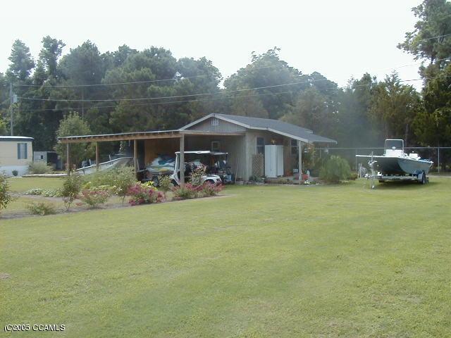 127 Ferry Dock Road Gloucester, NC 28528 - Photo 3 of 4 Outside Workshop