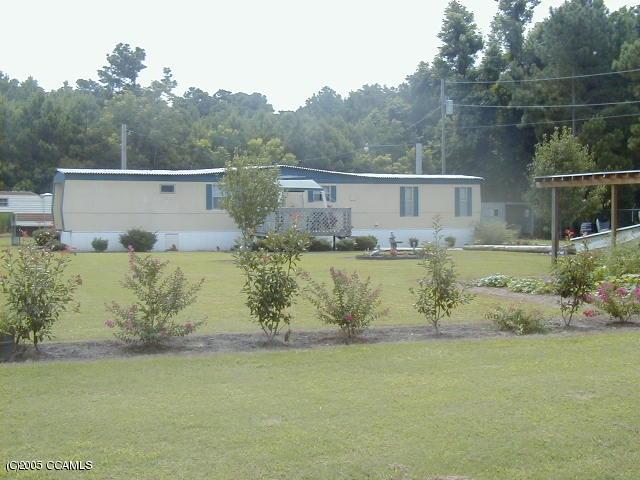 127 Ferry Dock Road Gloucester, NC 28528 - Photo 4 of 4 Rental Property