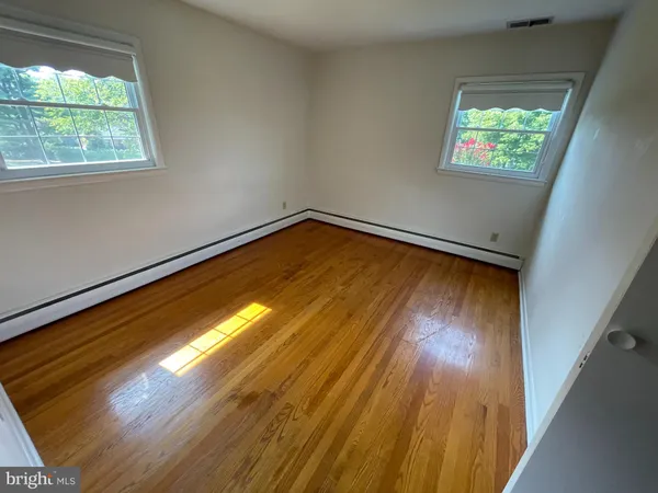 a view of empty room with window