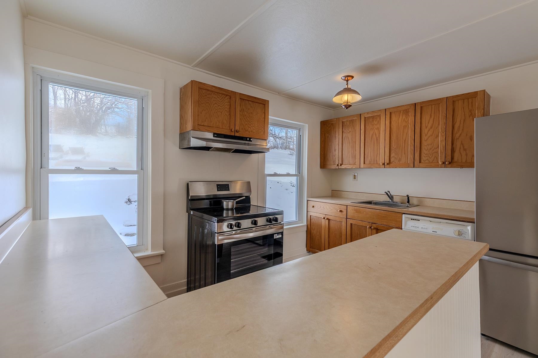 5798 West Woodstock Road Woodstock, VT 05091 - Photo 16 of 50